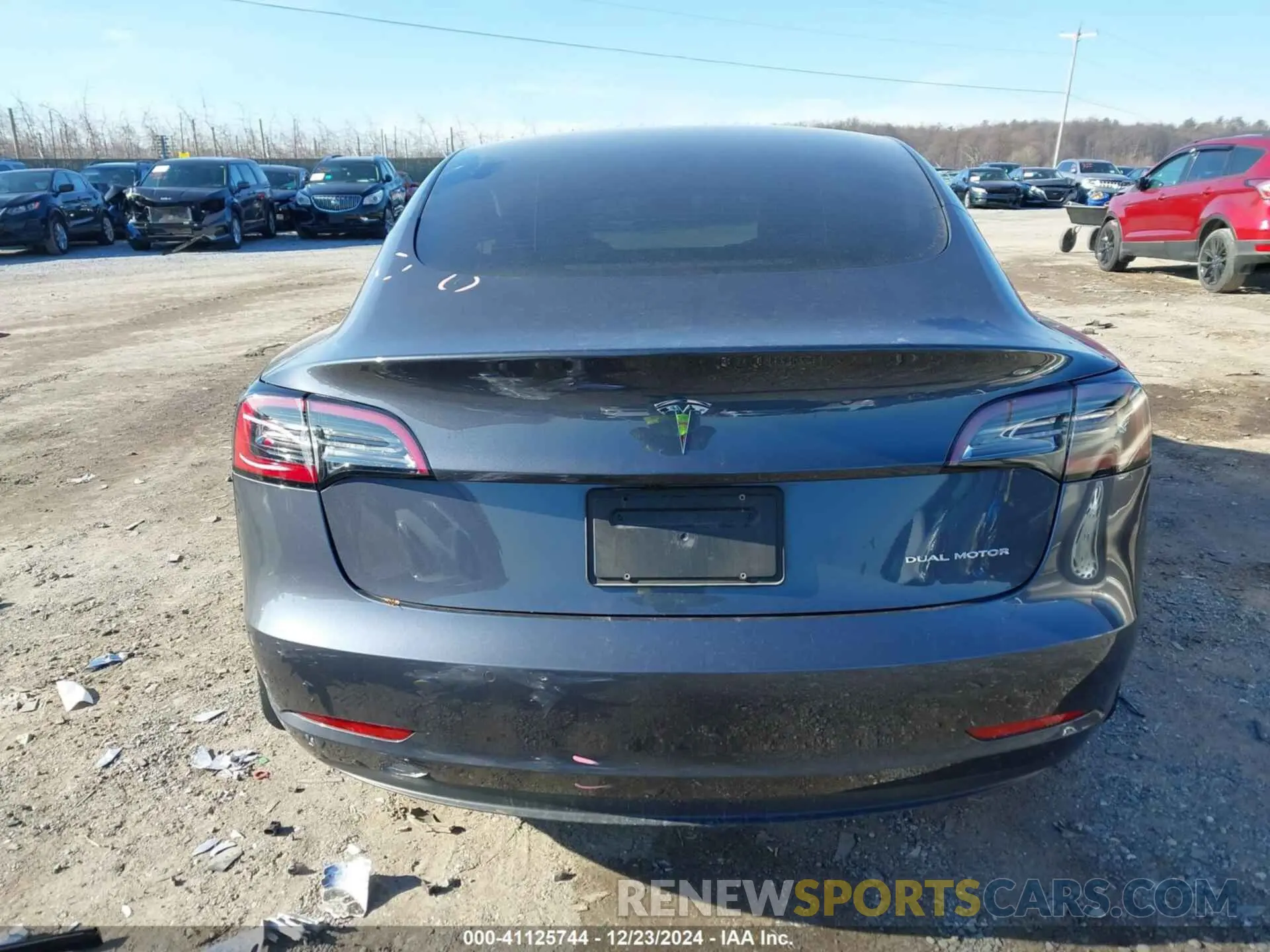 16 fotografías del automóvil dañado 5YJ3E1EB3NF138932 TESLA MODEL 3 2022