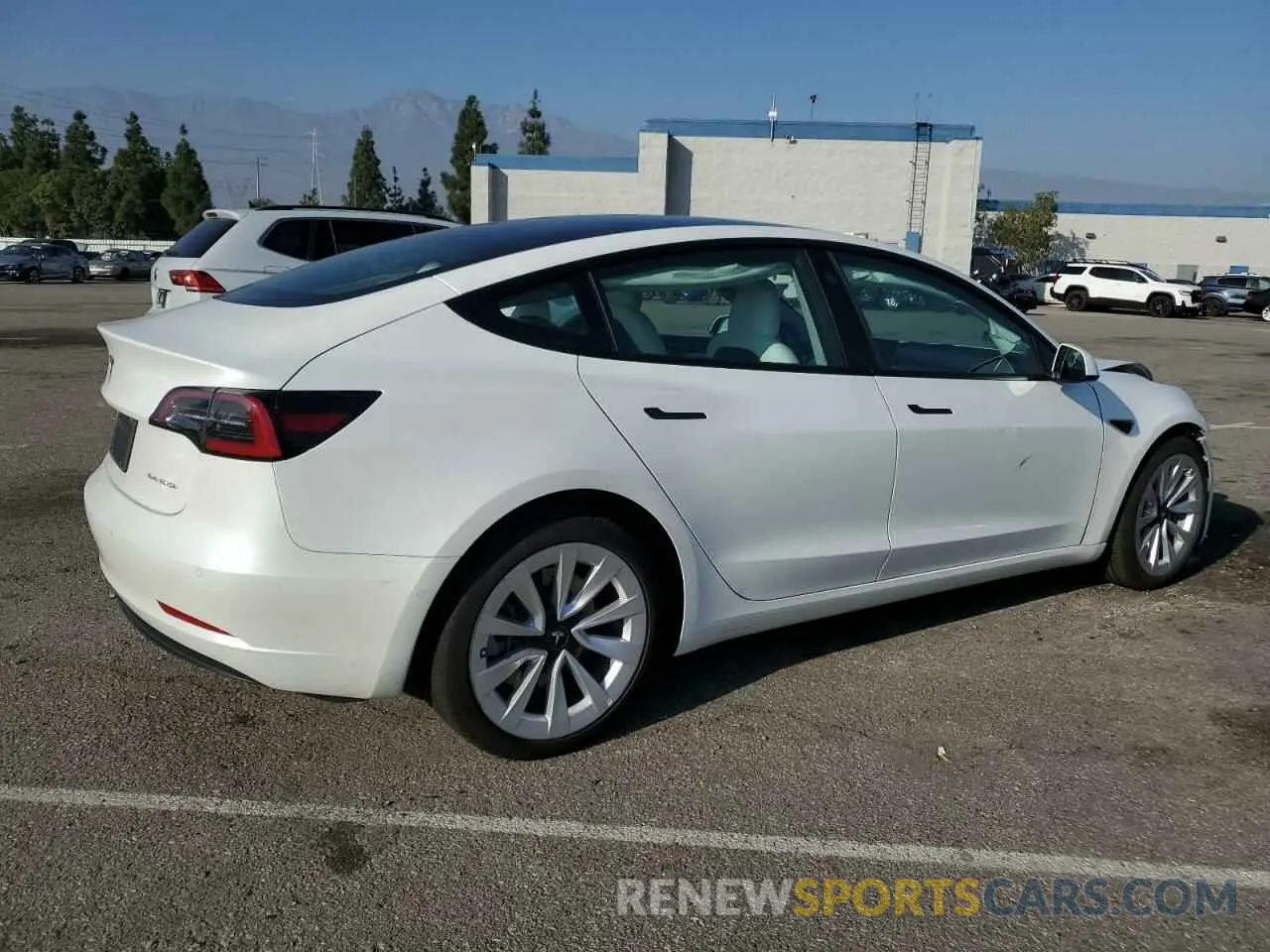 3 fotografías del automóvil dañado 5YJ3E1EB3NF152684 TESLA MODEL 3 2022