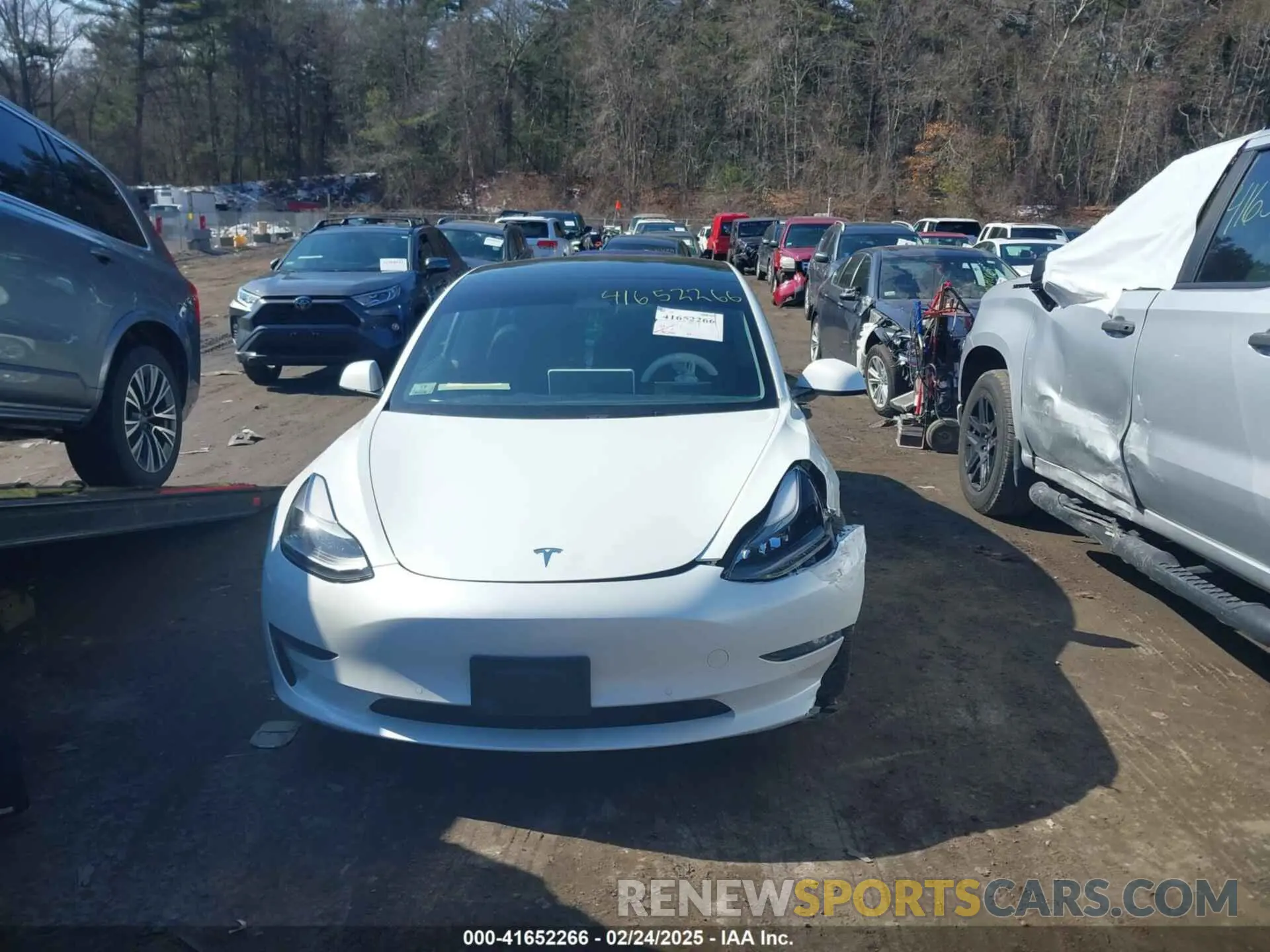 11 fotografías del automóvil dañado 5YJ3E1EB3NF186074 TESLA MODEL 3 2022