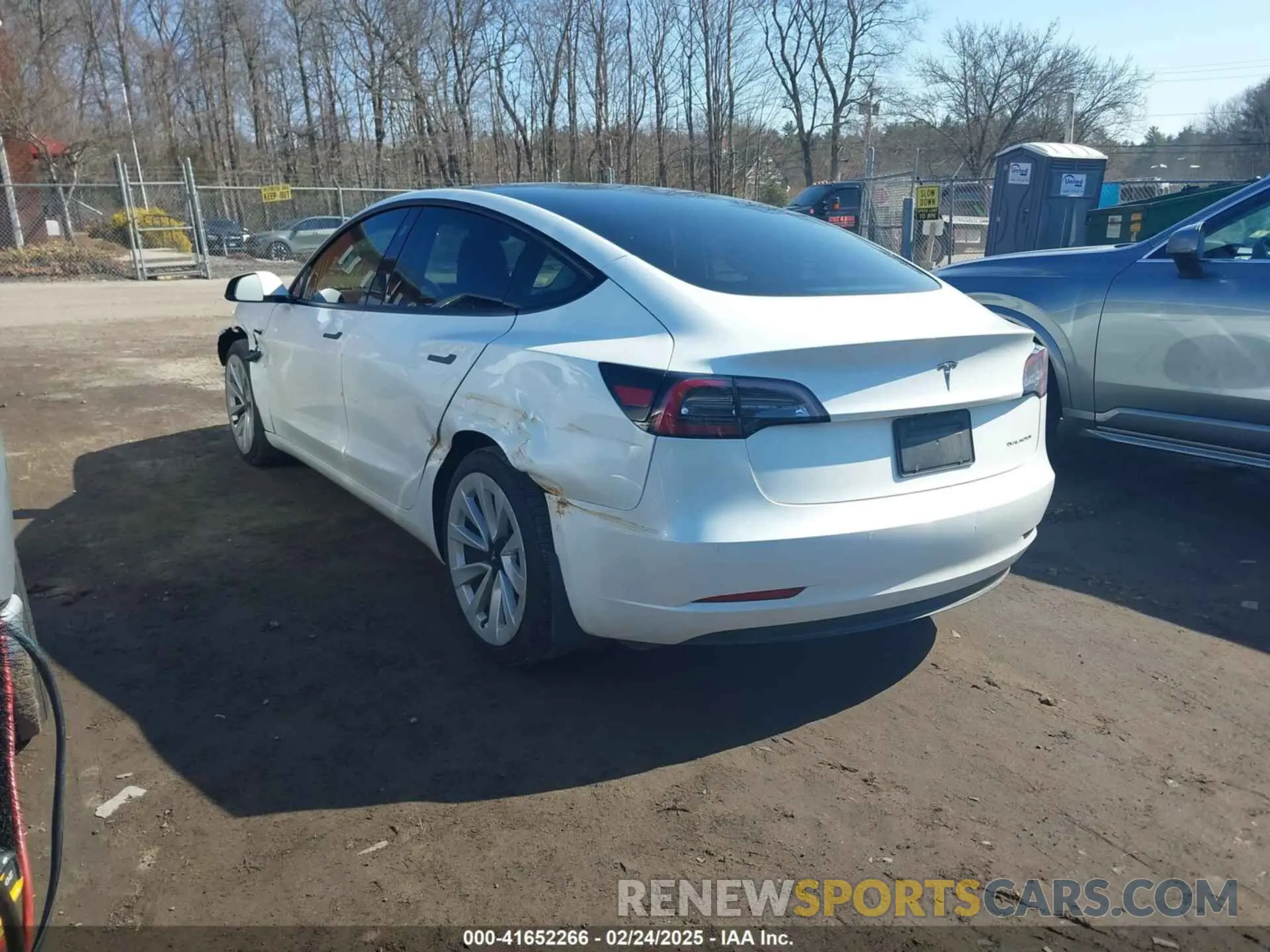 3 fotografías del automóvil dañado 5YJ3E1EB3NF186074 TESLA MODEL 3 2022