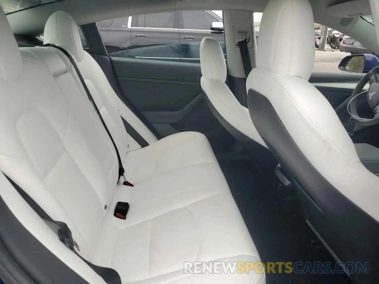 11 fotografías del automóvil dañado 5YJ3E1EB3NF195681 TESLA MODEL 3 2022