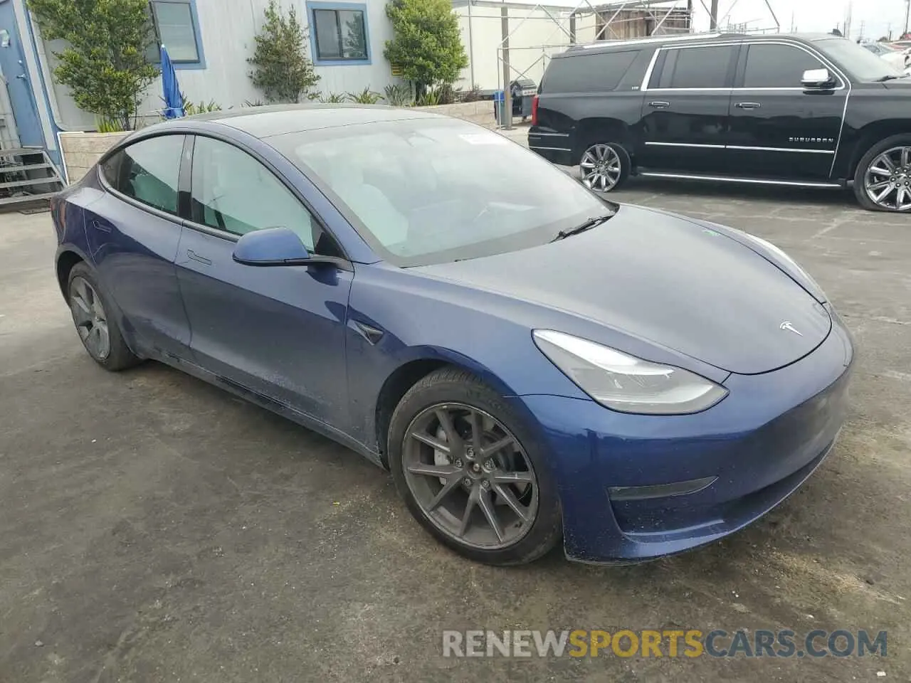 4 fotografías del automóvil dañado 5YJ3E1EB3NF195681 TESLA MODEL 3 2022