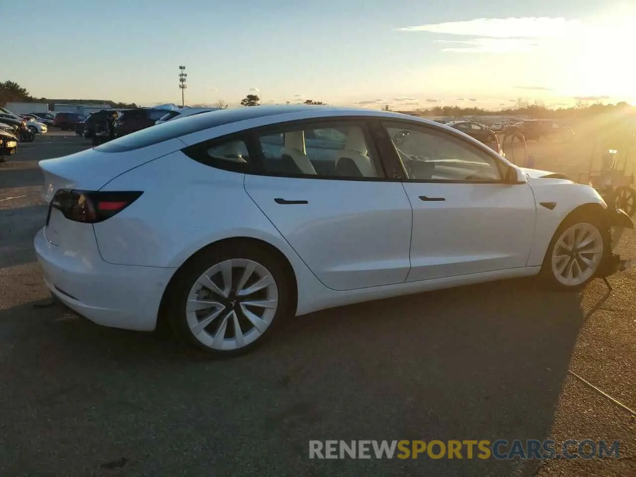 3 fotografías del automóvil dañado 5YJ3E1EB3NF238271 TESLA MODEL 3 2022