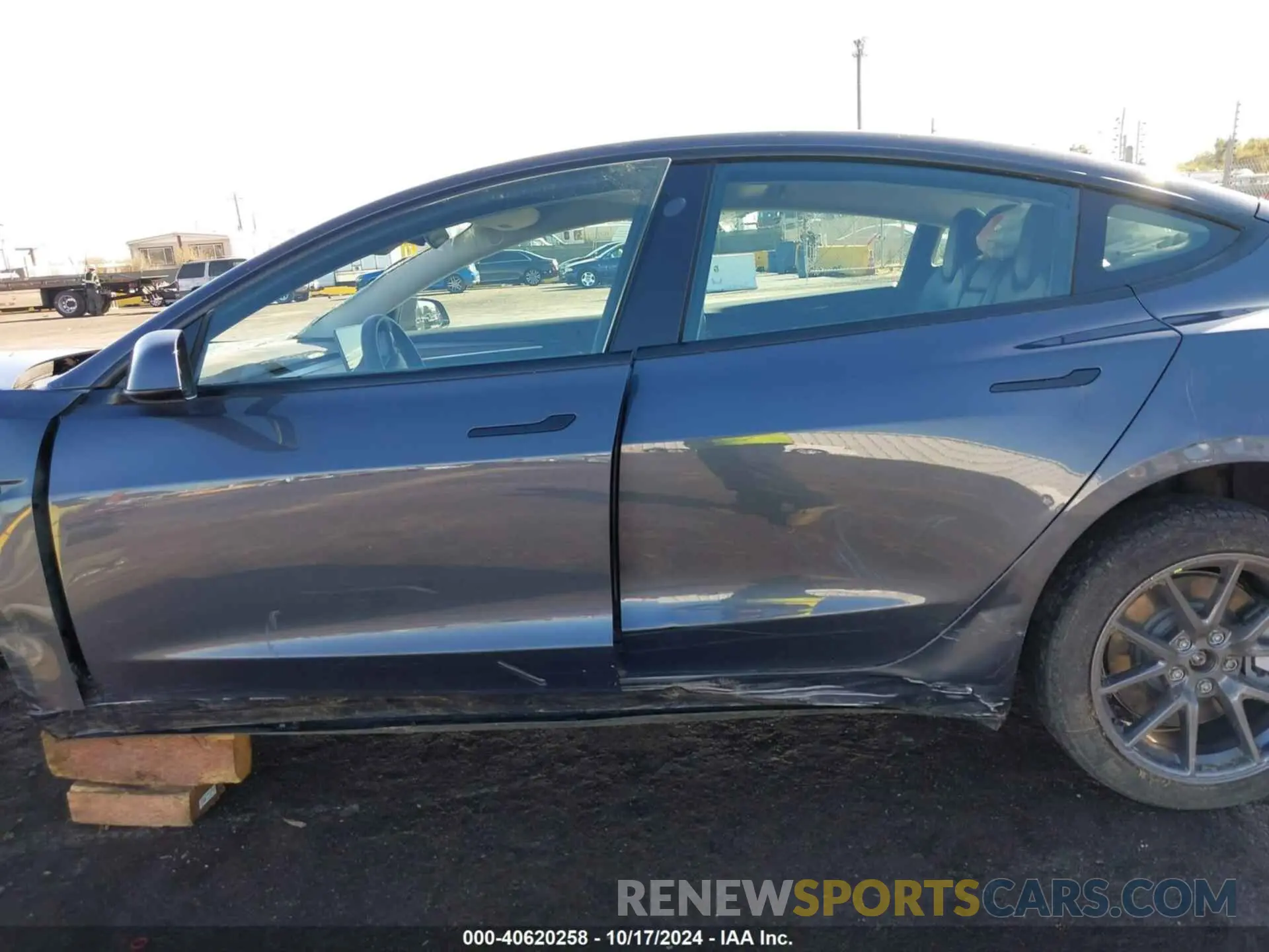 15 fotografías del automóvil dañado 5YJ3E1EB3NF249769 TESLA MODEL 3 2022