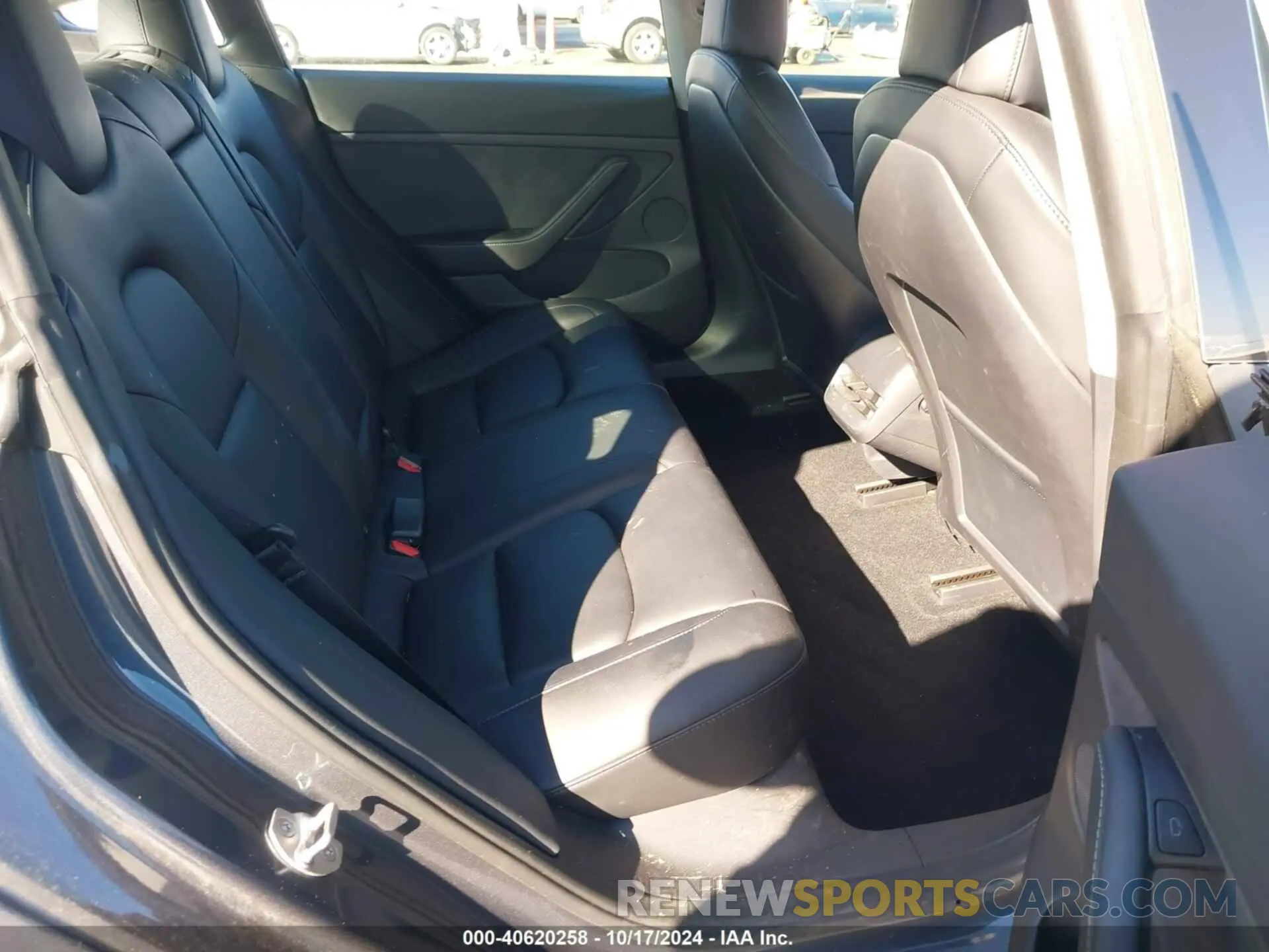 8 fotografías del automóvil dañado 5YJ3E1EB3NF249769 TESLA MODEL 3 2022