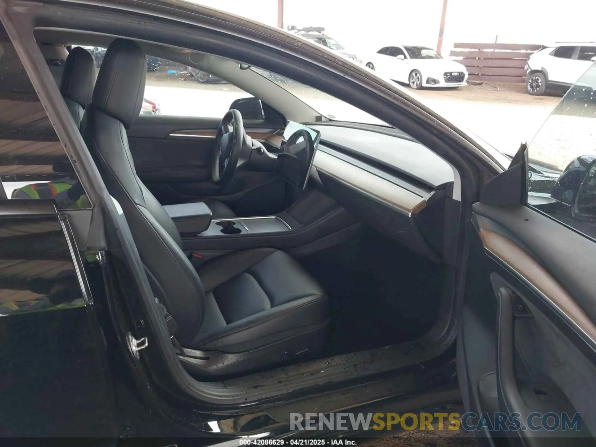 5 fotografías del automóvil dañado 5YJ3E1EB3NF257077 TESLA MODEL 3 2022