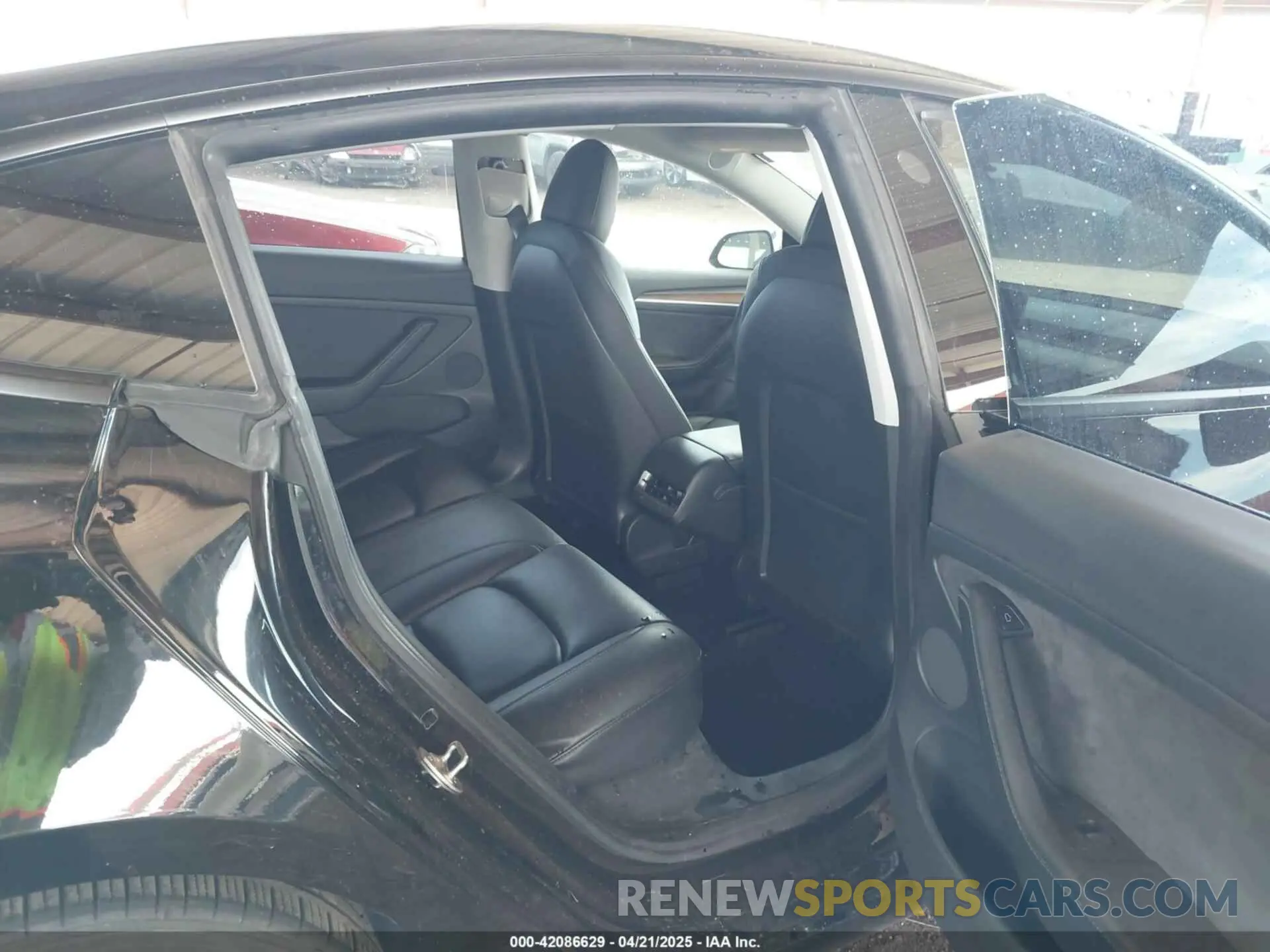 8 fotografías del automóvil dañado 5YJ3E1EB3NF257077 TESLA MODEL 3 2022