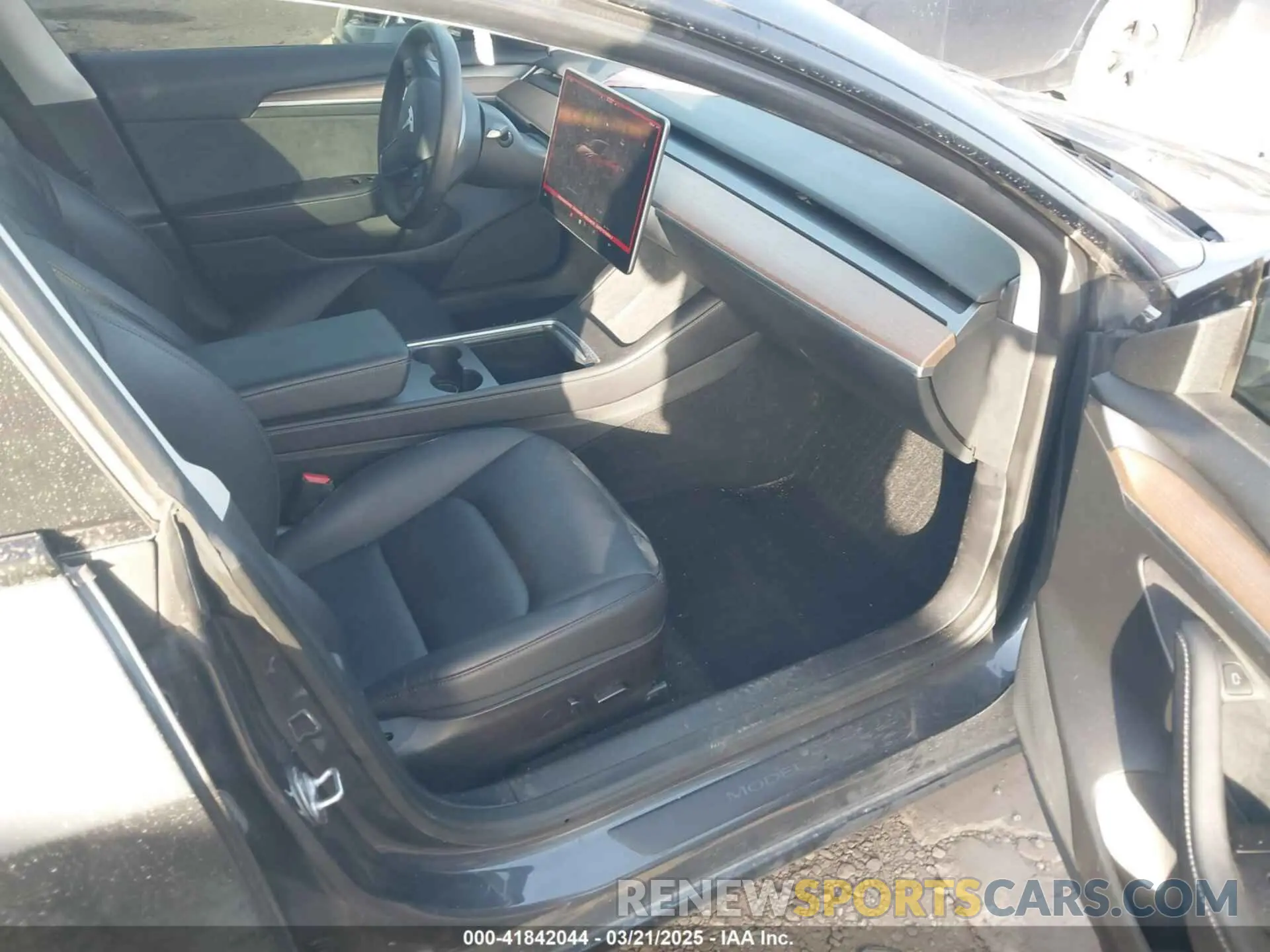 5 fotografías del automóvil dañado 5YJ3E1EB3NF264532 TESLA MODEL 3 2022