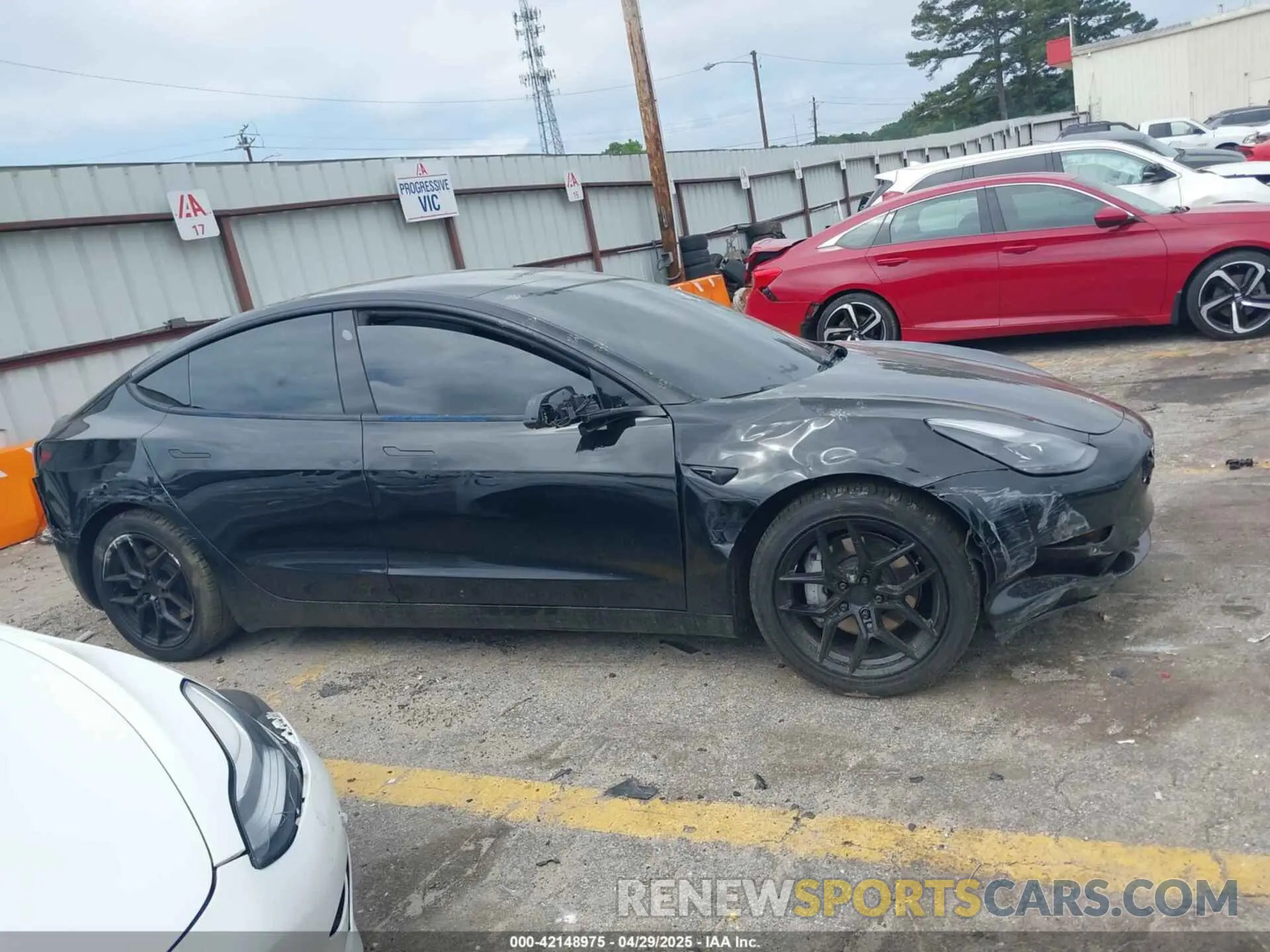 13 fotografías del automóvil dañado 5YJ3E1EB3NF289057 TESLA MODEL 3 2022