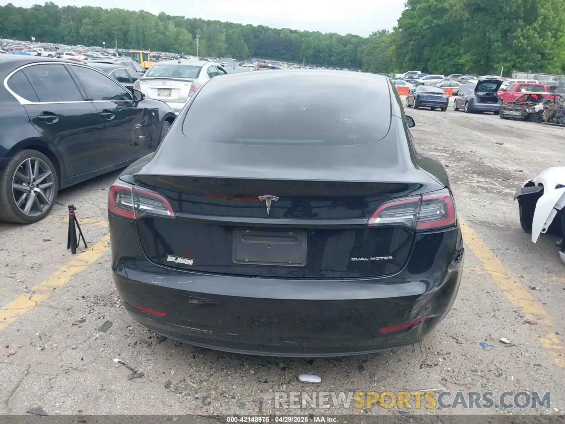 16 fotografías del automóvil dañado 5YJ3E1EB3NF289057 TESLA MODEL 3 2022