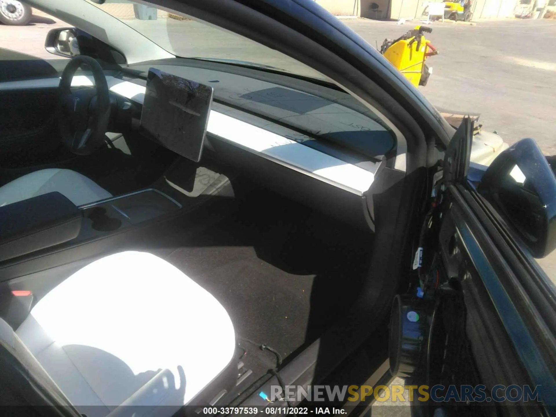 5 fotografías del automóvil dañado 5YJ3E1EB3NF293688 TESLA MODEL 3 2022