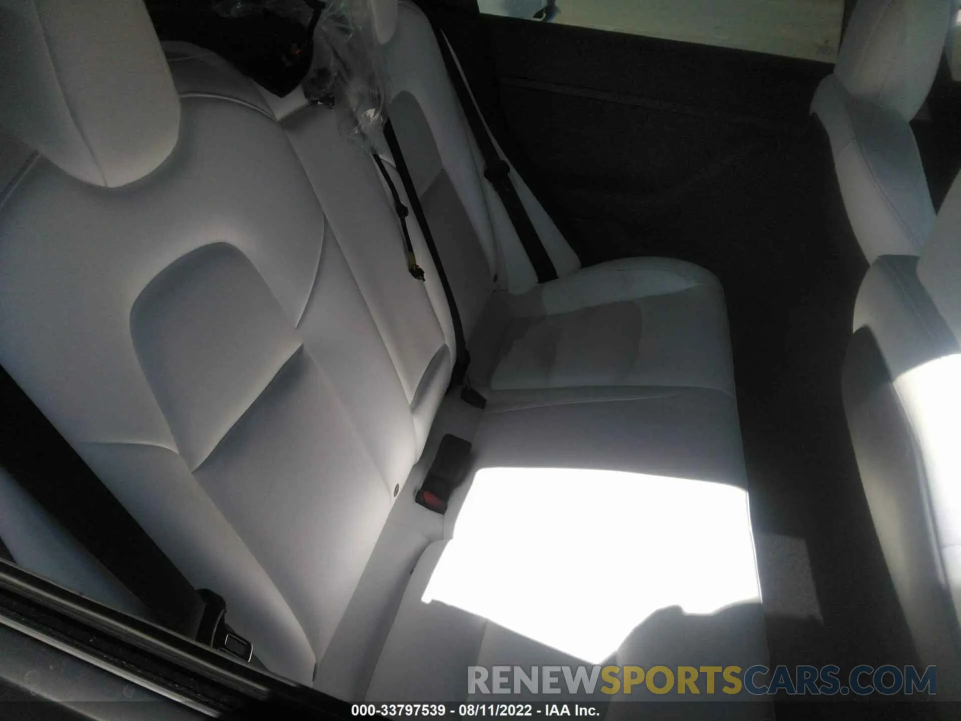 8 fotografías del automóvil dañado 5YJ3E1EB3NF293688 TESLA MODEL 3 2022