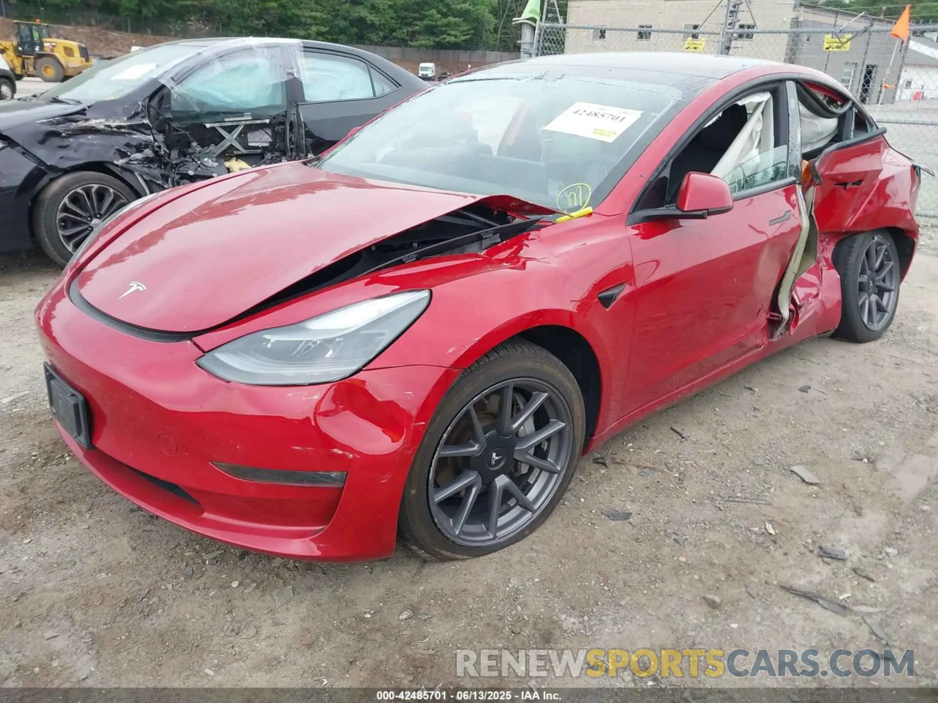 2 fotografías del automóvil dañado 5YJ3E1EB3NF324681 TESLA MODEL 3 2022
