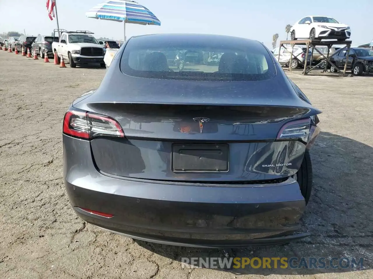 6 fotografías del automóvil dañado 5YJ3E1EB4NF108676 TESLA MODEL 3 2022