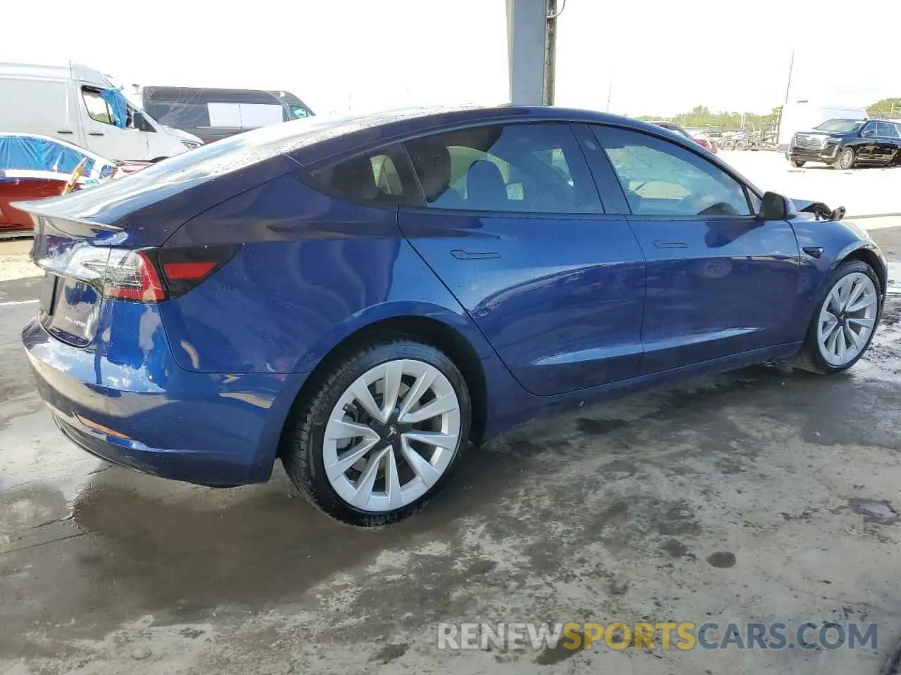 3 fotografías del automóvil dañado 5YJ3E1EB4NF114686 TESLA MODEL 3 2022