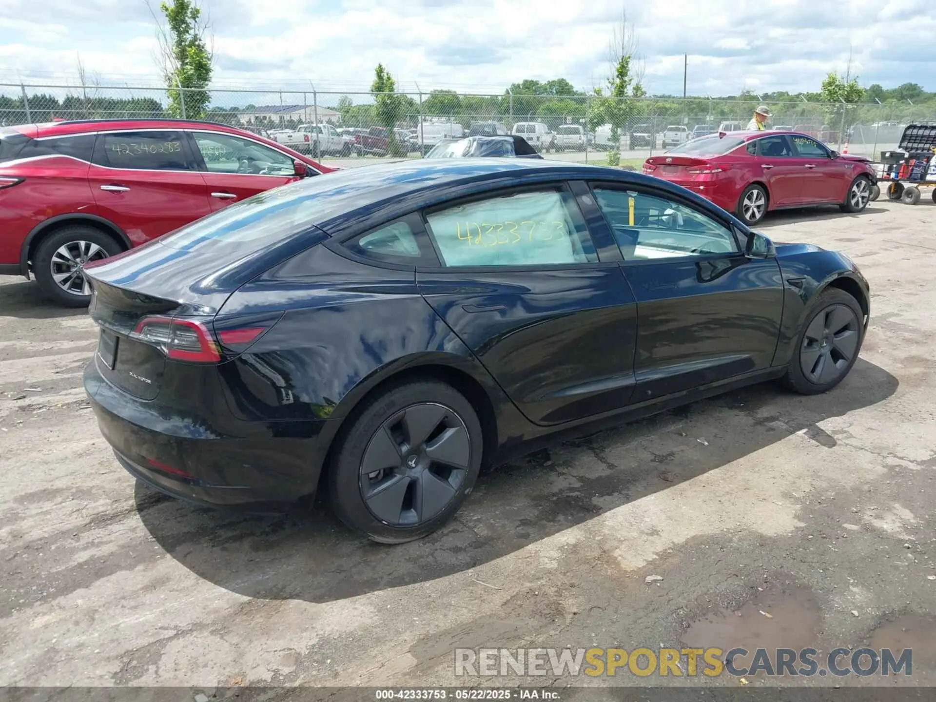 4 fotografías del automóvil dañado 5YJ3E1EB4NF120875 TESLA MODEL 3 2022