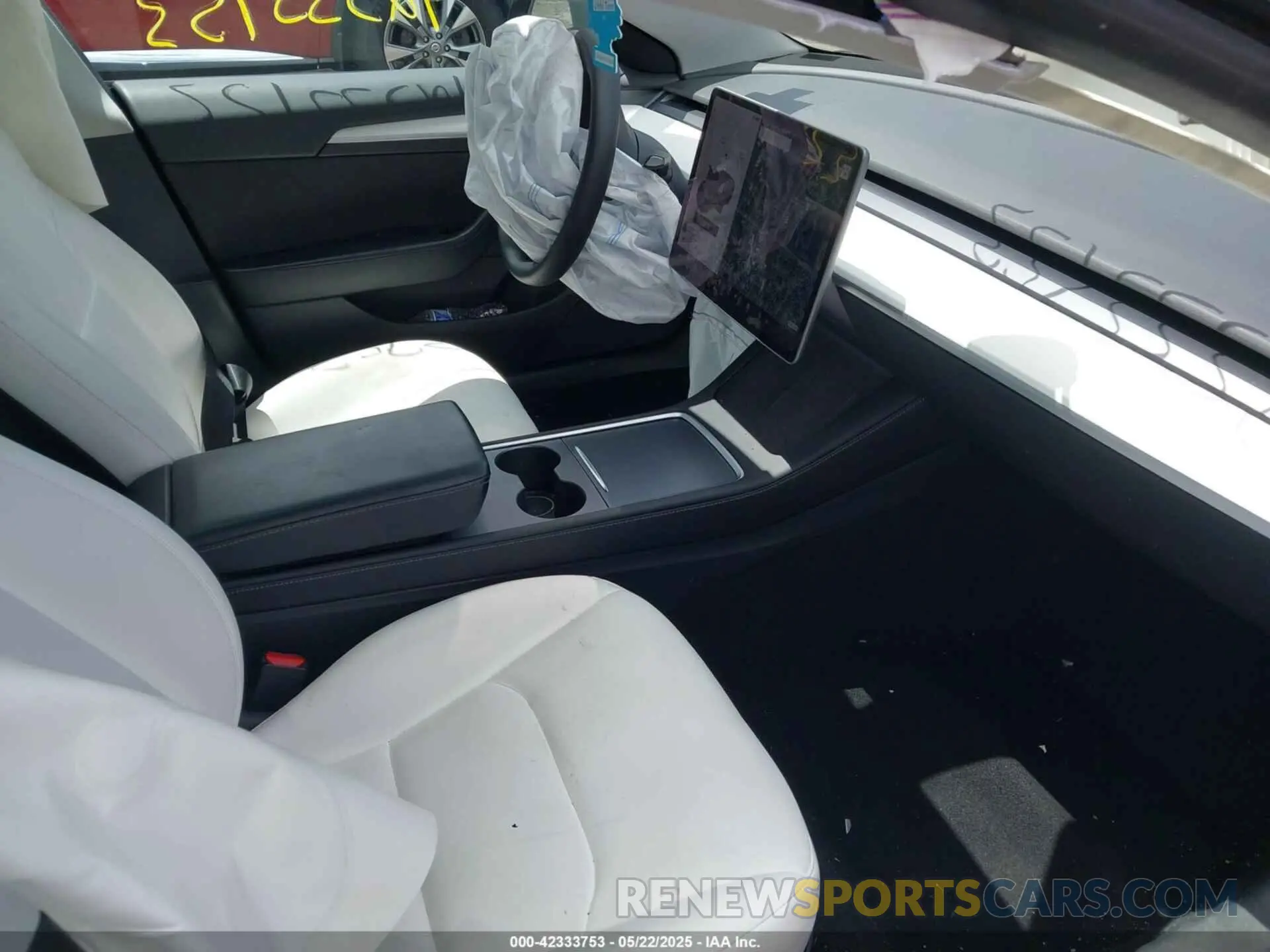 5 fotografías del automóvil dañado 5YJ3E1EB4NF120875 TESLA MODEL 3 2022