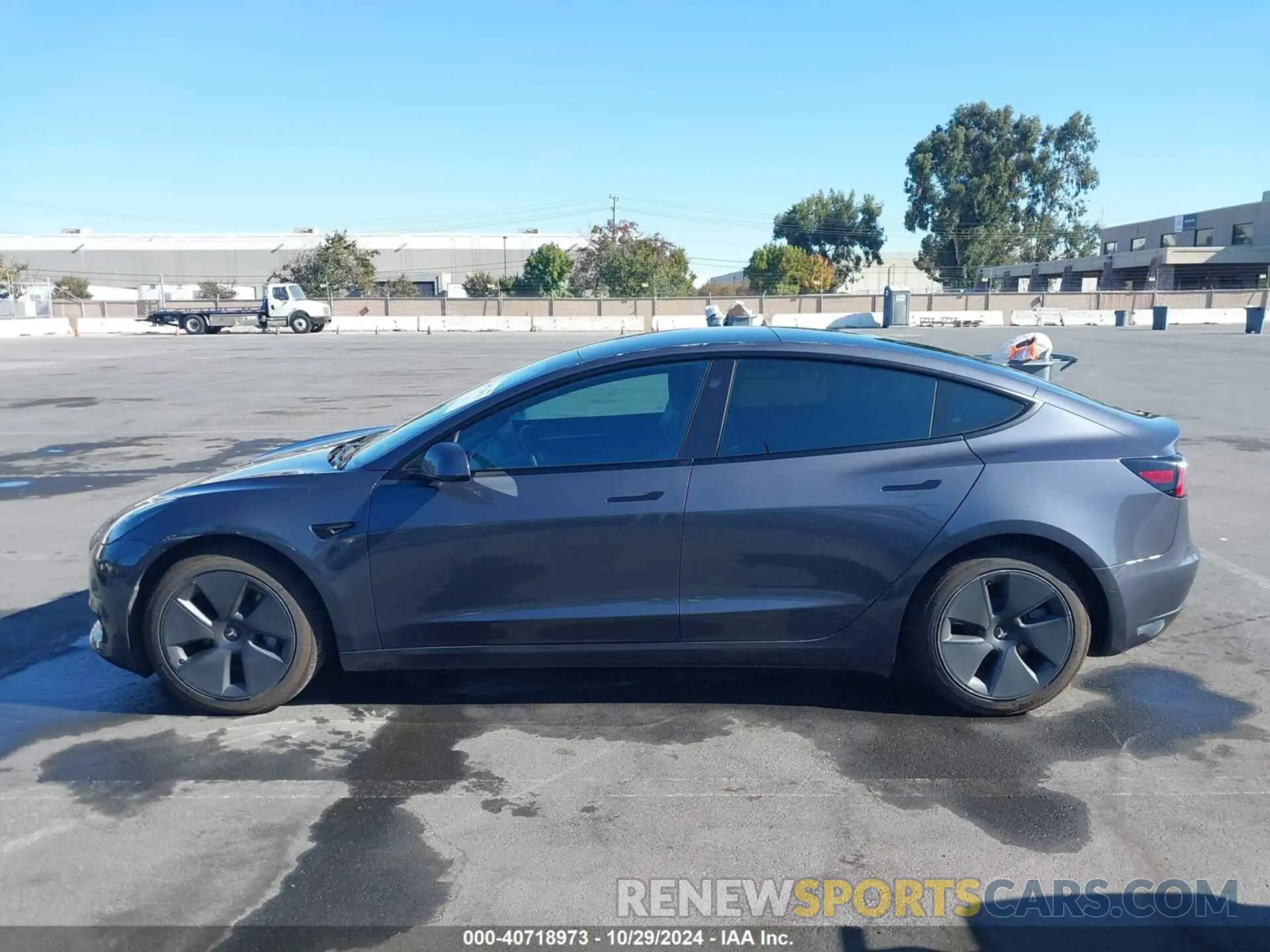 14 fotografías del automóvil dañado 5YJ3E1EB4NF171860 TESLA MODEL 3 2022