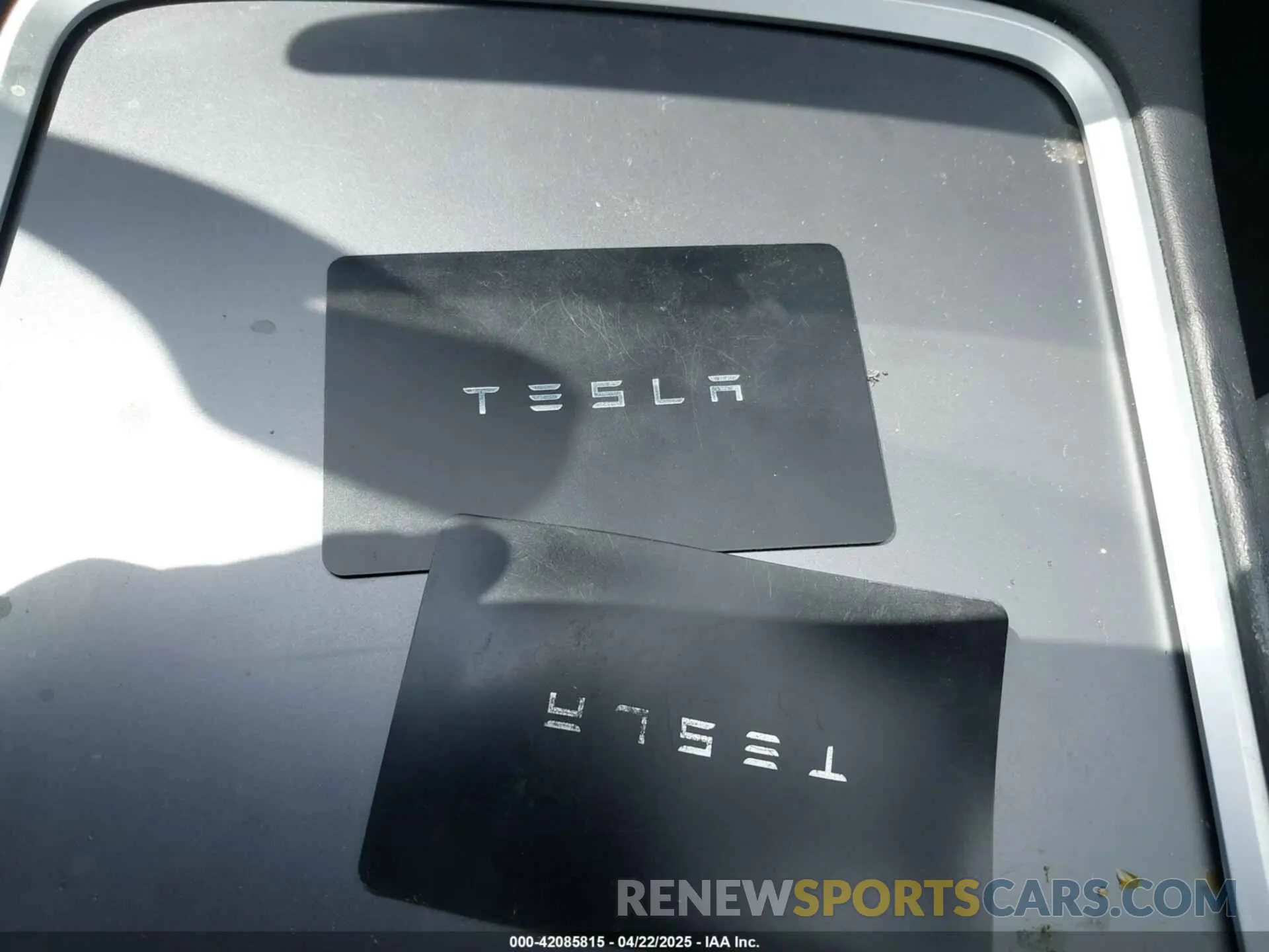 11 fotografías del automóvil dañado 5YJ3E1EB4NF183832 TESLA MODEL 3 2022