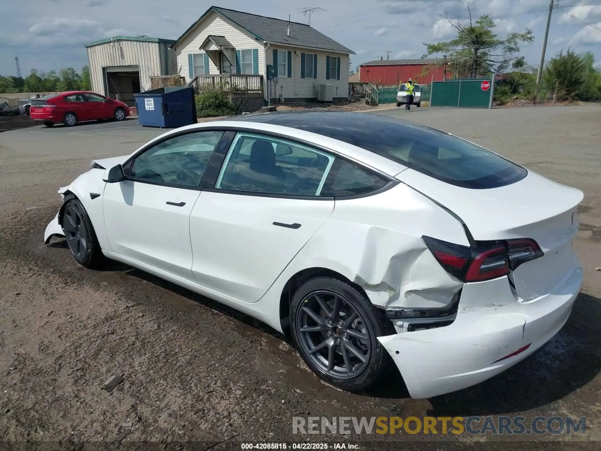 3 fotografías del automóvil dañado 5YJ3E1EB4NF183832 TESLA MODEL 3 2022