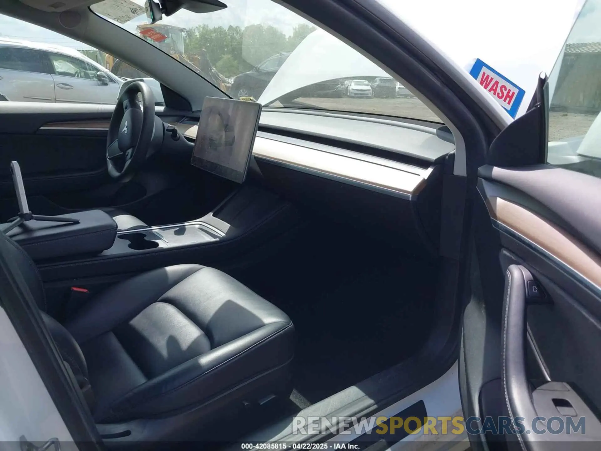 5 fotografías del automóvil dañado 5YJ3E1EB4NF183832 TESLA MODEL 3 2022