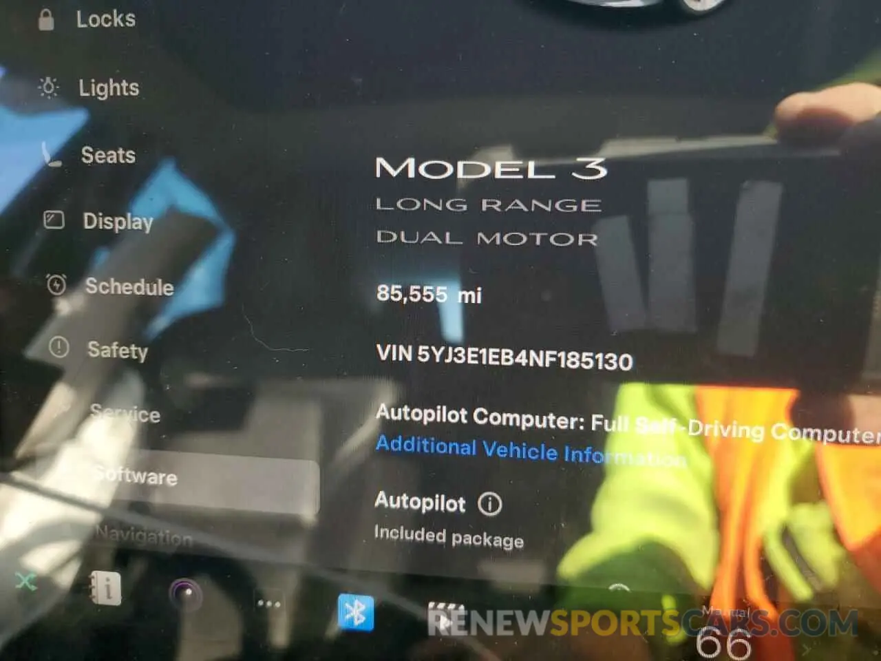9 fotografías del automóvil dañado 5YJ3E1EB4NF185130 TESLA MODEL 3 2022