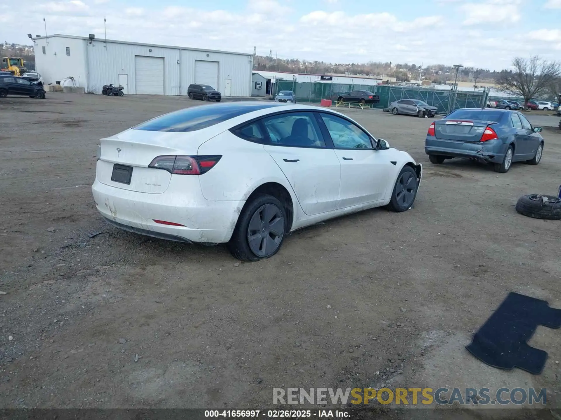 4 fotografías del automóvil dañado 5YJ3E1EB4NF250056 TESLA MODEL 3 2022