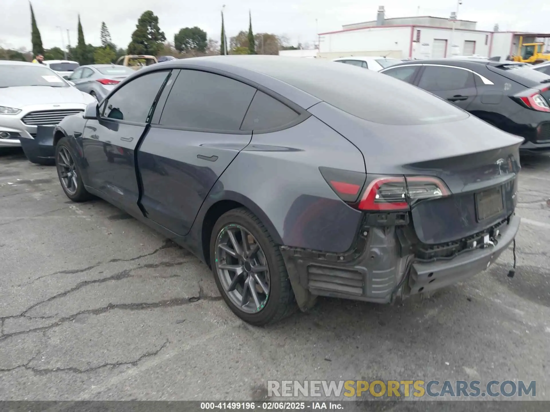 3 fotografías del automóvil dañado 5YJ3E1EB4NF255905 TESLA MODEL 3 2022