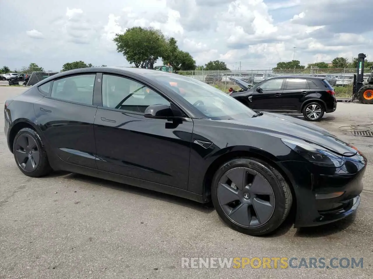 4 fotografías del automóvil dañado 5YJ3E1EB4NF286040 TESLA MODEL 3 2022