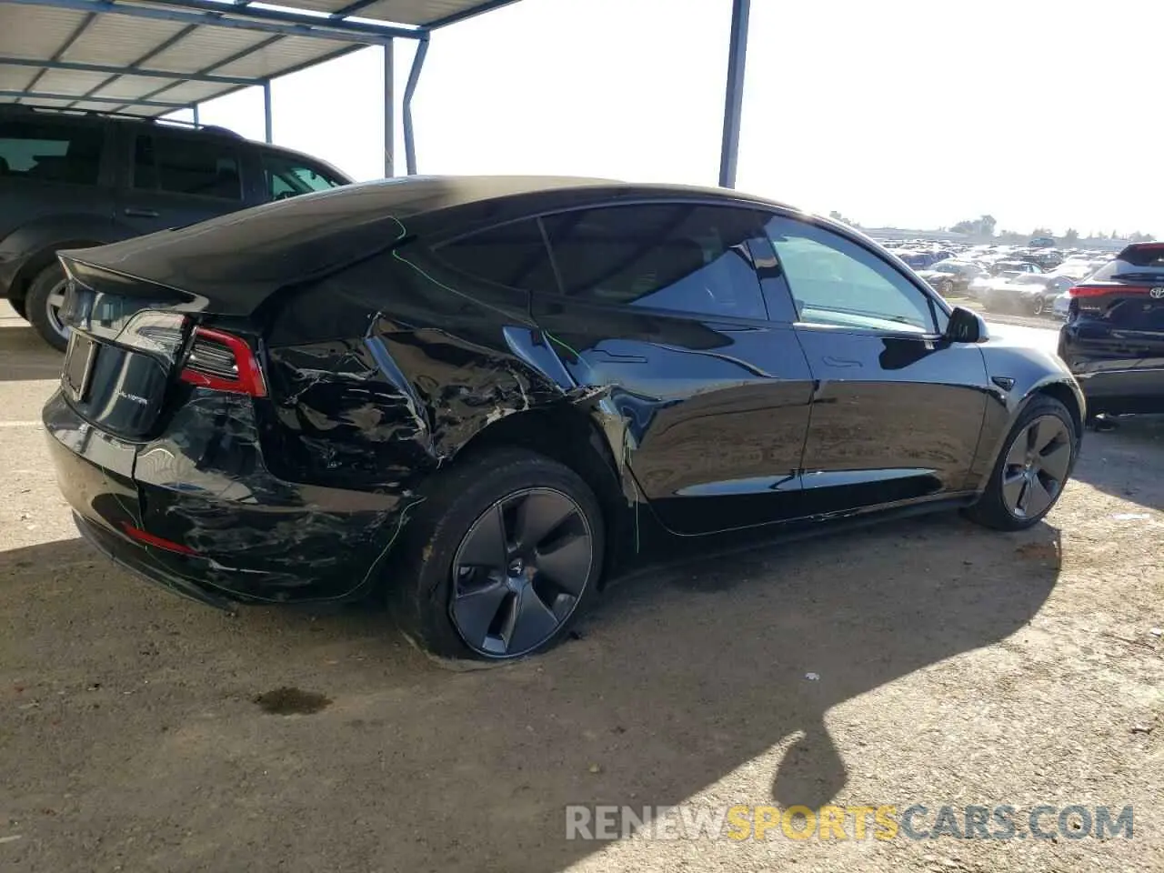 3 fotografías del automóvil dañado 5YJ3E1EB4NF329064 TESLA MODEL 3 2022
