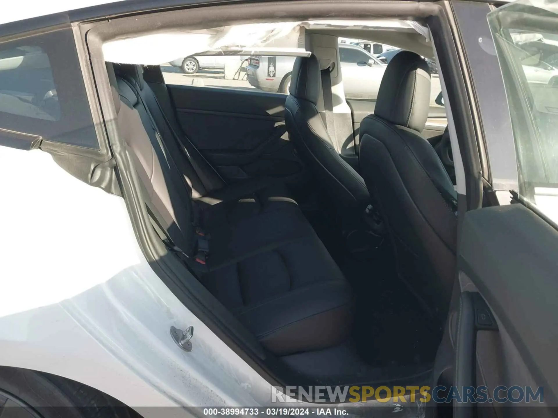8 fotografías del automóvil dañado 5YJ3E1EB4NF334586 TESLA MODEL 3 2022