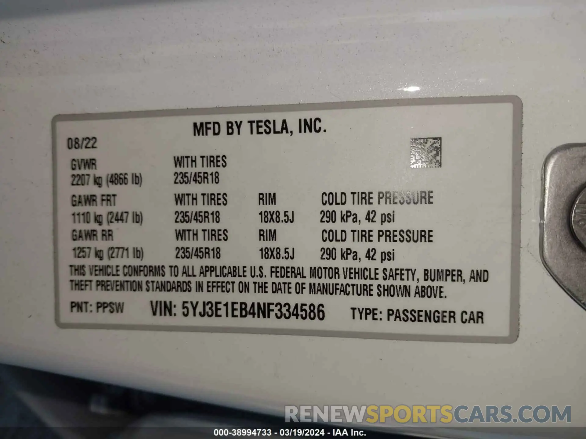 9 fotografías del automóvil dañado 5YJ3E1EB4NF334586 TESLA MODEL 3 2022