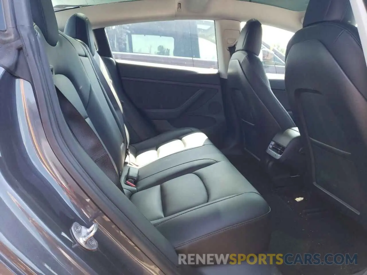 10 fotografías del automóvil dañado 5YJ3E1EB5NF105785 TESLA MODEL 3 2022