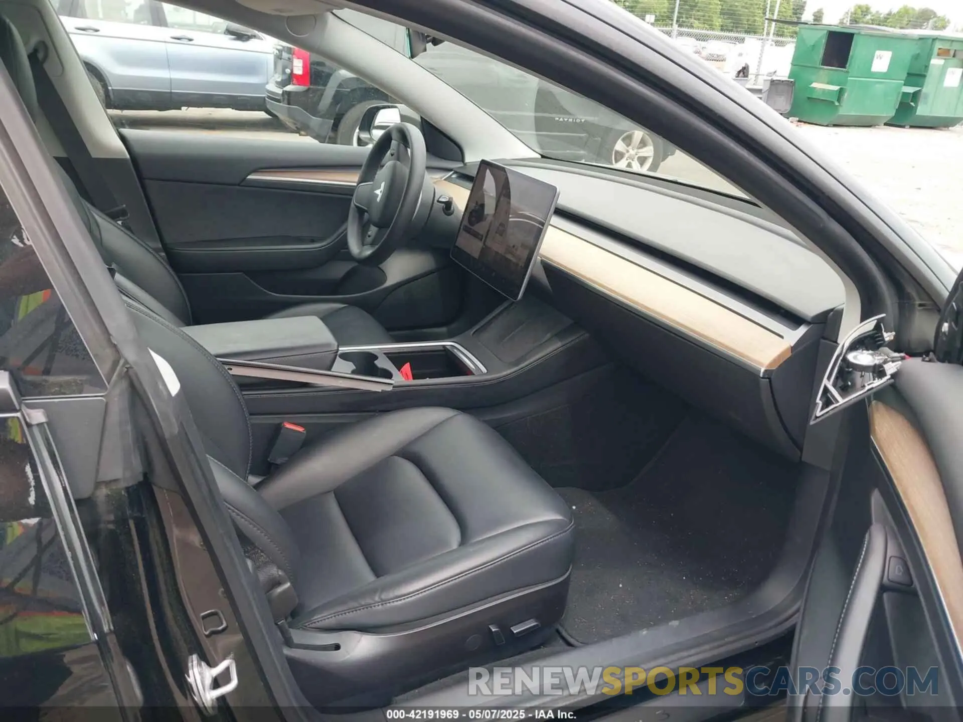 5 fotografías del automóvil dañado 5YJ3E1EB5NF117192 TESLA MODEL 3 2022
