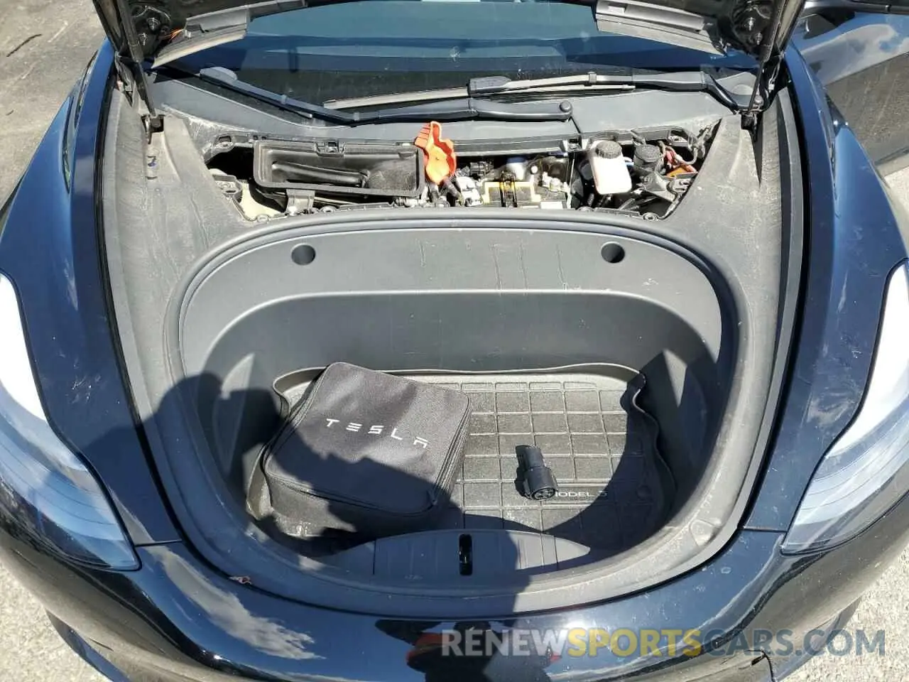 11 fotografías del automóvil dañado 5YJ3E1EB5NF118892 TESLA MODEL 3 2022