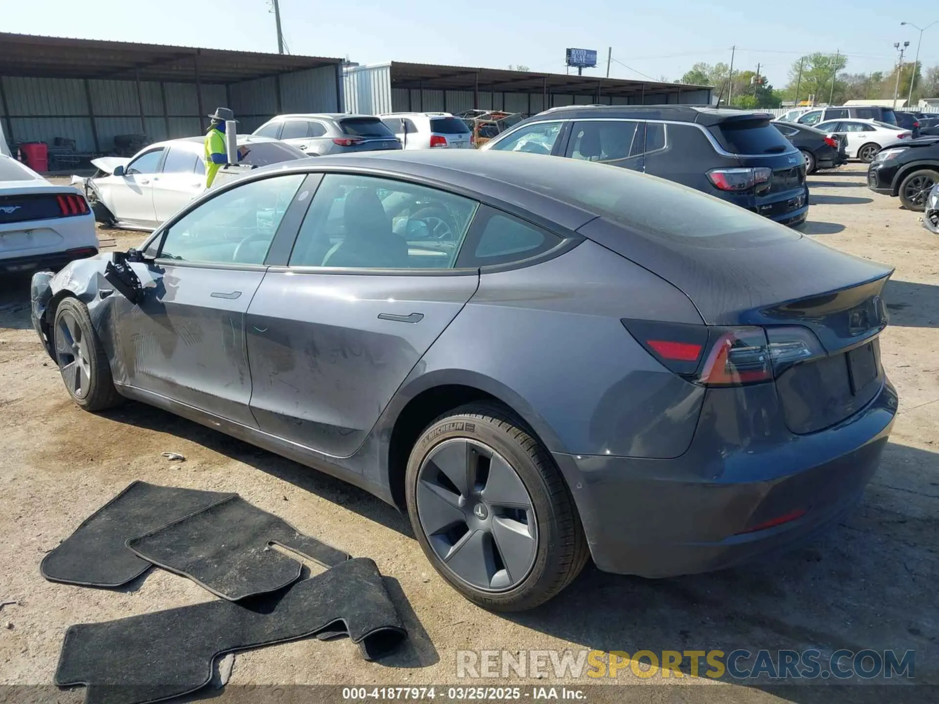 3 fotografías del automóvil dañado 5YJ3E1EB5NF124286 TESLA MODEL 3 2022