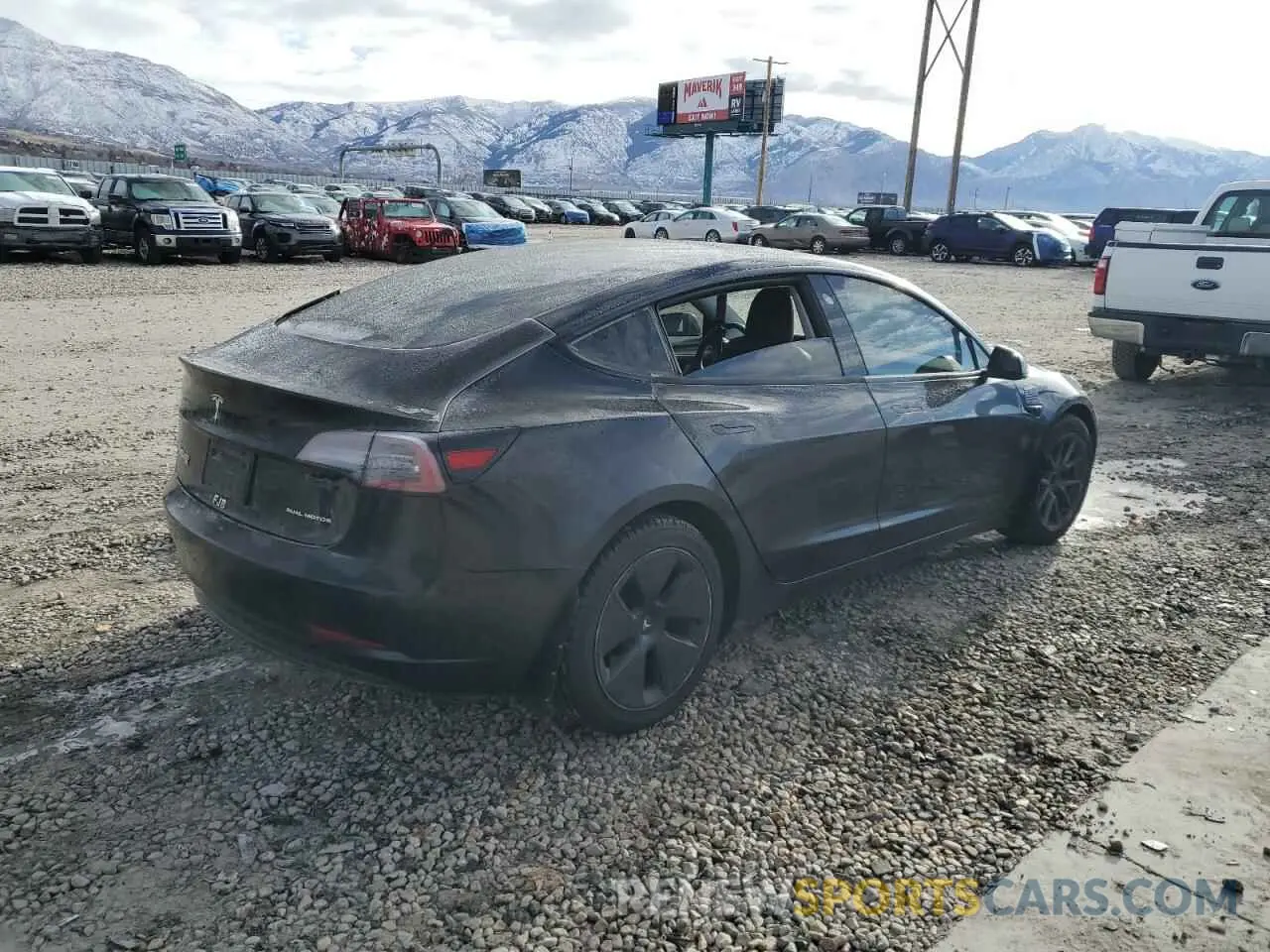 3 fotografías del automóvil dañado 5YJ3E1EB5NF125535 TESLA MODEL 3 2022