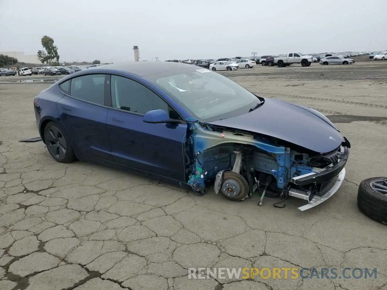 4 fotografías del automóvil dañado 5YJ3E1EB5NF132081 TESLA MODEL 3 2022