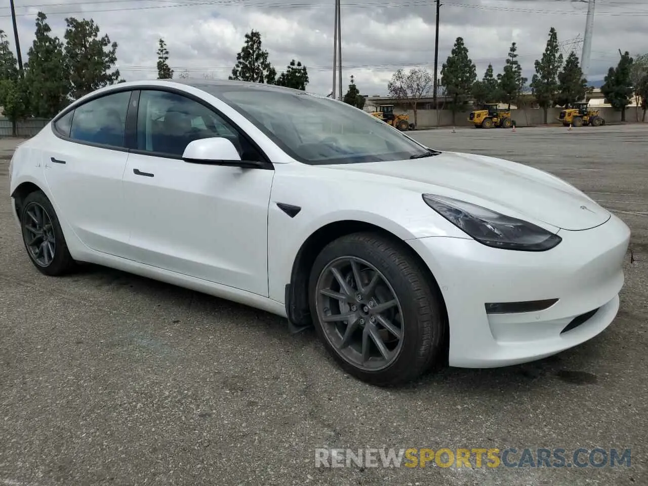 4 fotografías del automóvil dañado 5YJ3E1EB5NF166957 TESLA MODEL 3 2022