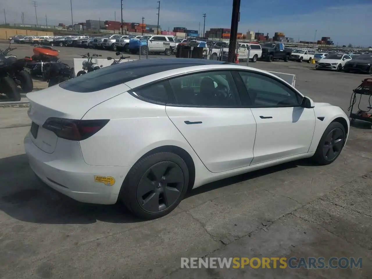 3 fotografías del automóvil dañado 5YJ3E1EB5NF184262 TESLA MODEL 3 2022