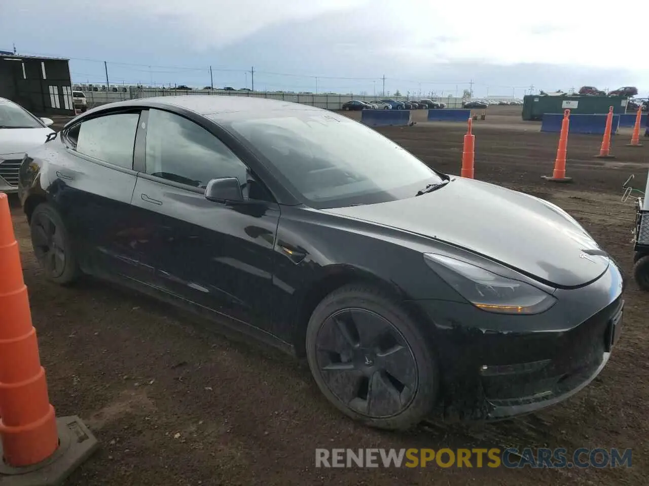 4 fotografías del automóvil dañado 5YJ3E1EB5NF206051 TESLA MODEL 3 2022