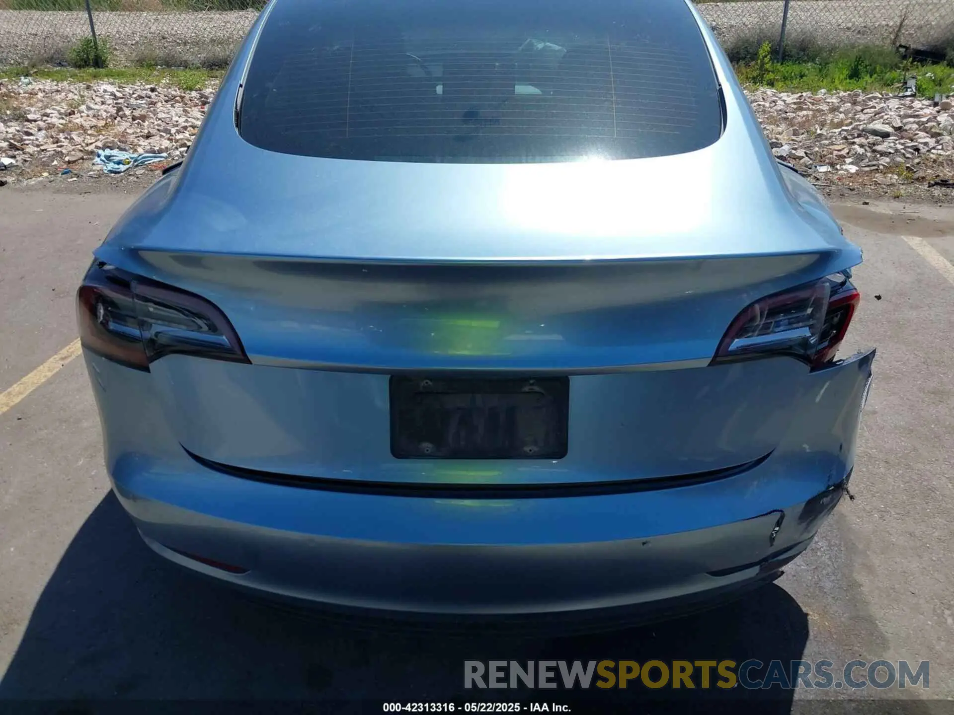 15 fotografías del automóvil dañado 5YJ3E1EB5NF270106 TESLA MODEL 3 2022