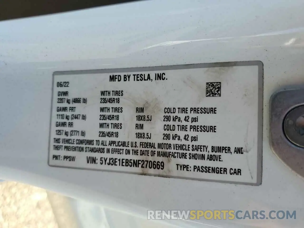13 fotografías del automóvil dañado 5YJ3E1EB5NF270669 TESLA MODEL 3 2022
