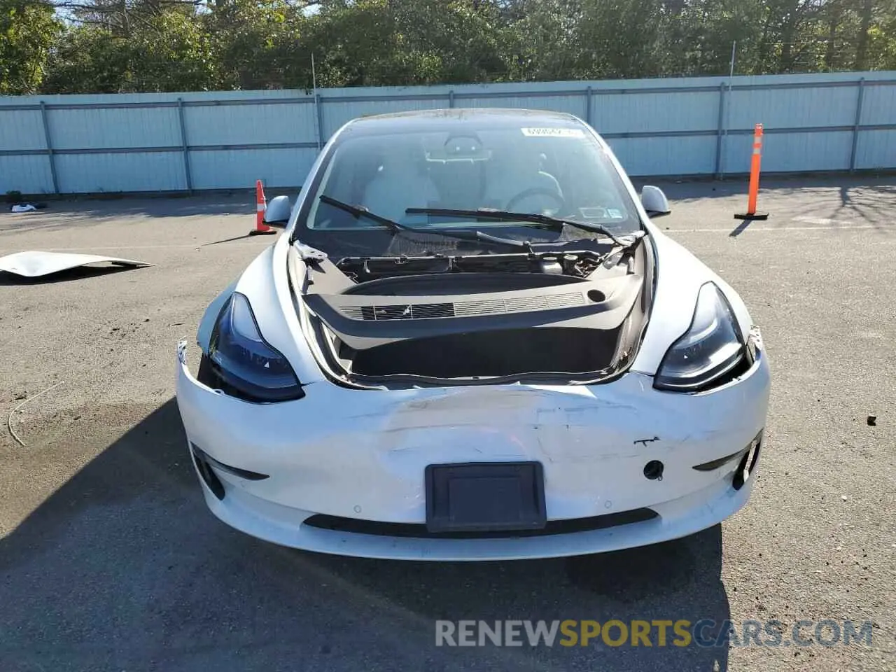 5 fotografías del automóvil dañado 5YJ3E1EB5NF270669 TESLA MODEL 3 2022