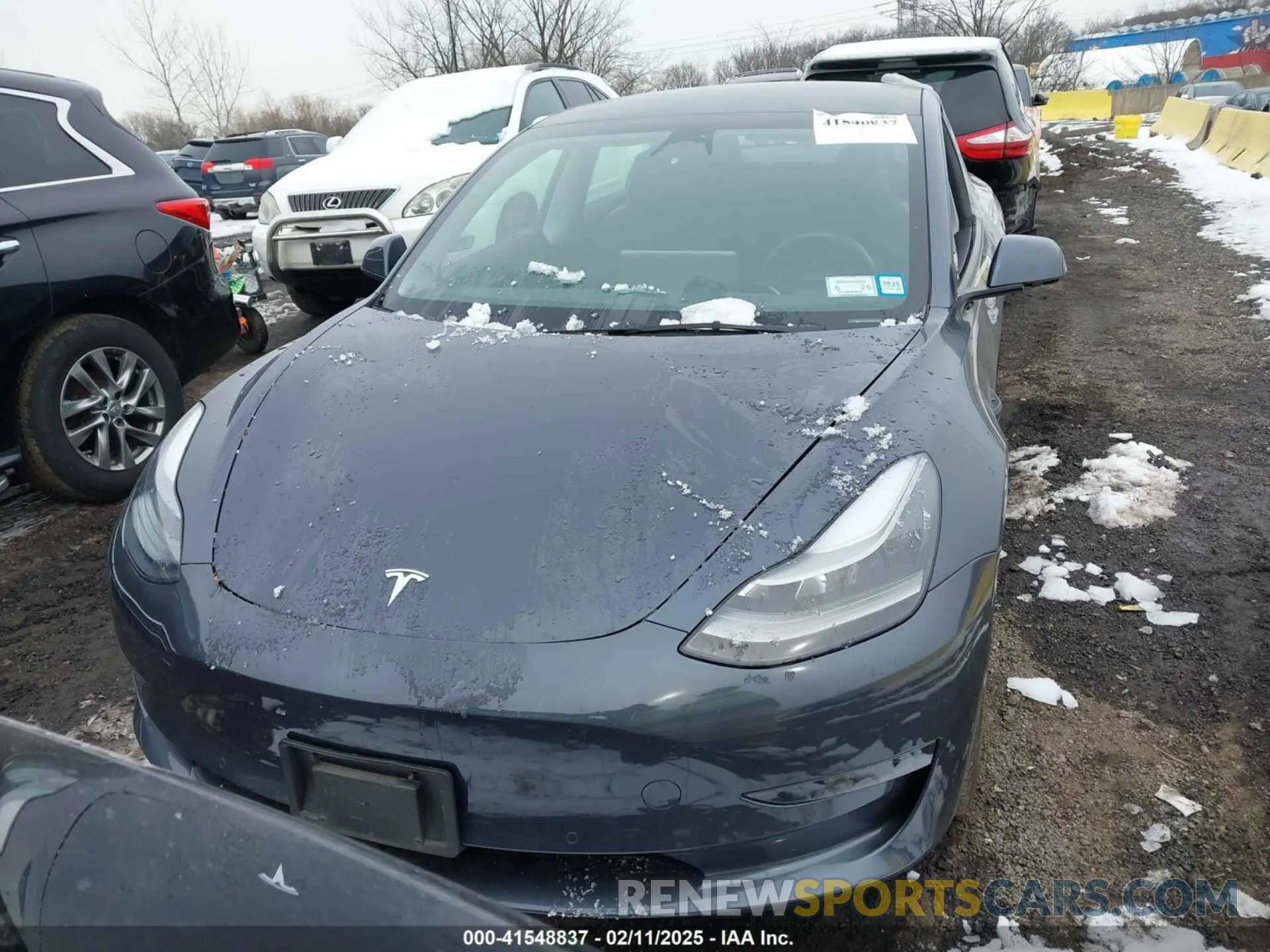 13 fotografías del automóvil dañado 5YJ3E1EB5NF271658 TESLA MODEL 3 2022