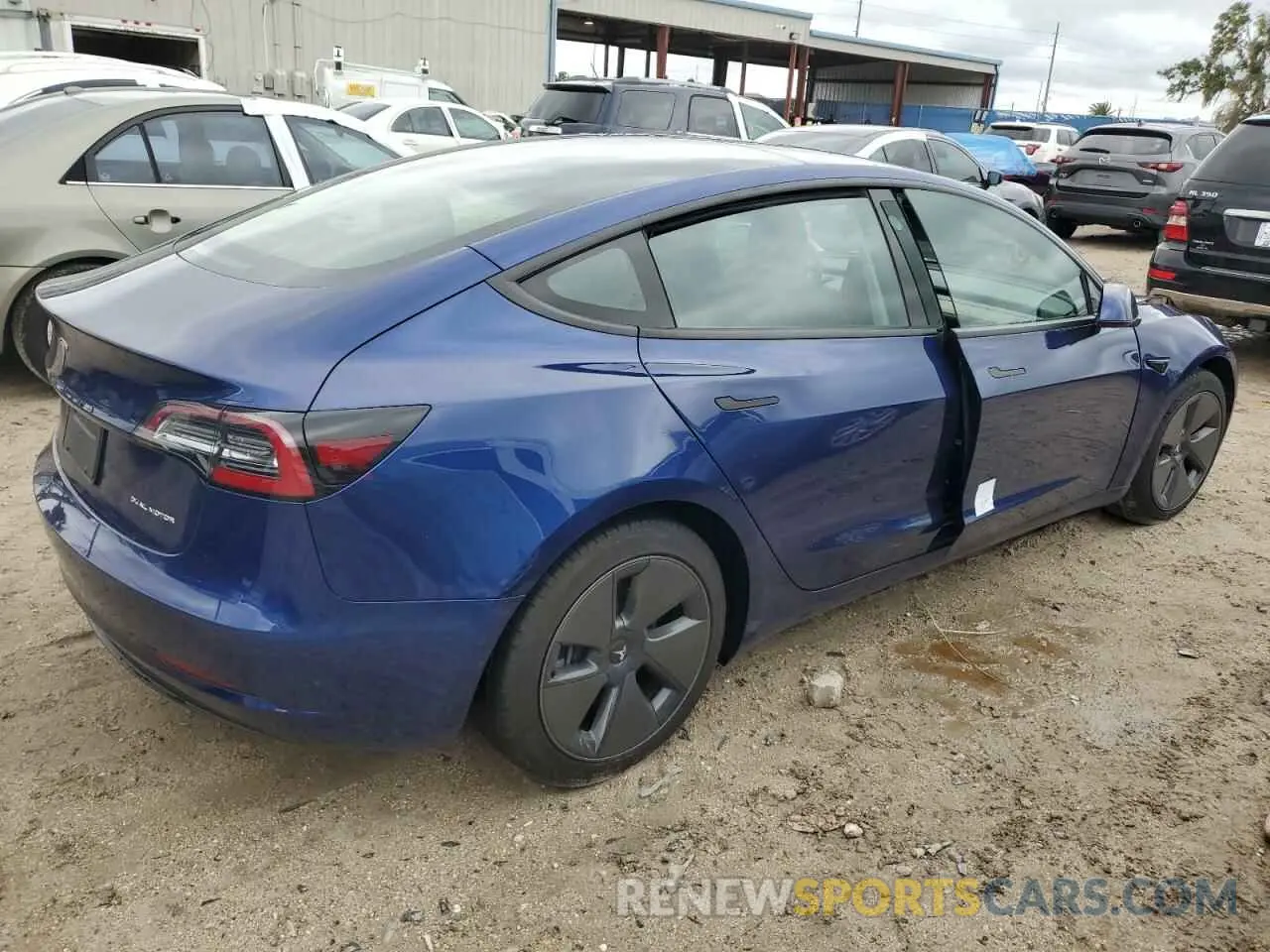 3 fotografías del automóvil dañado 5YJ3E1EB5NF334399 TESLA MODEL 3 2022