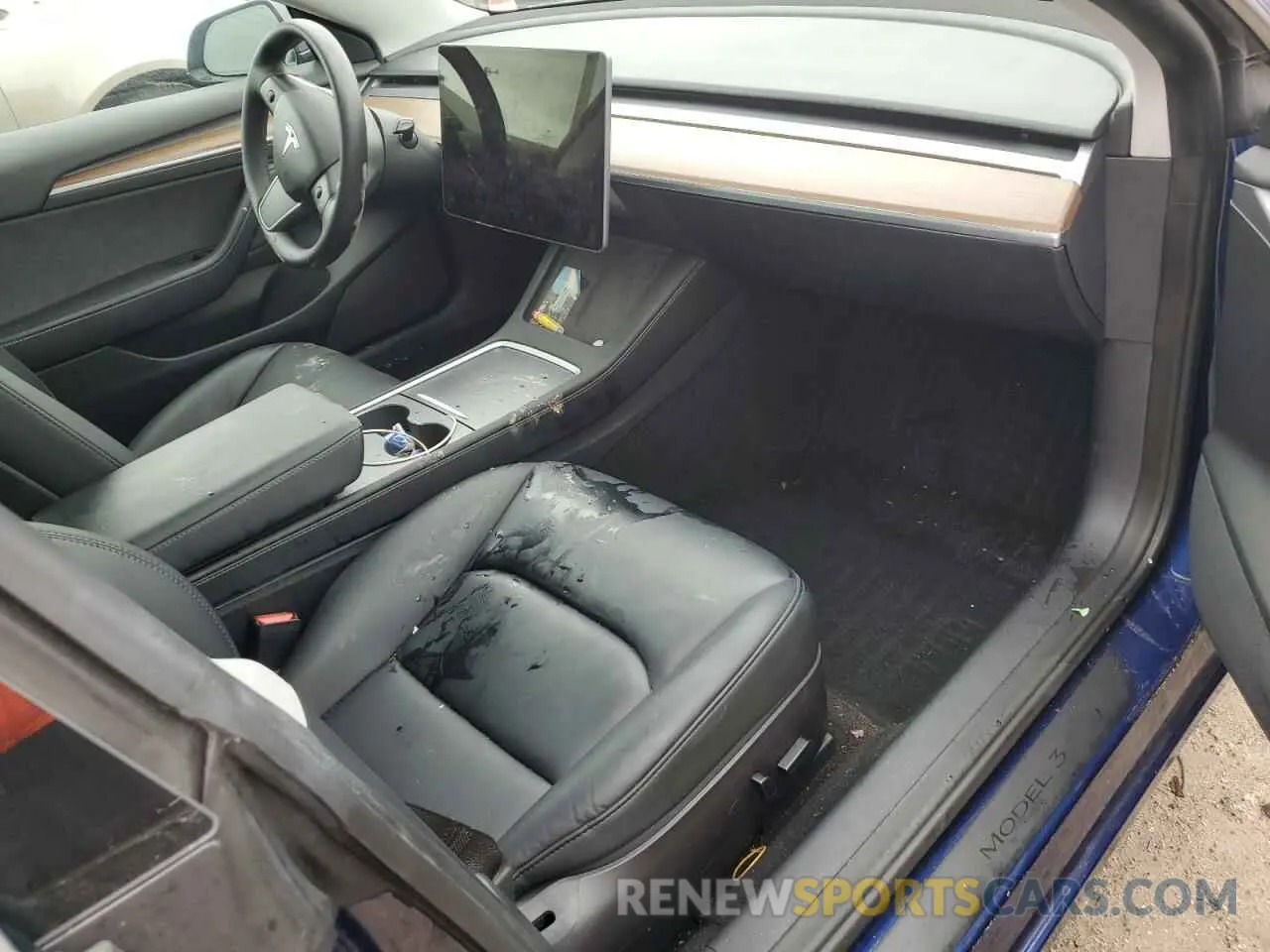 8 fotografías del automóvil dañado 5YJ3E1EB5NF334399 TESLA MODEL 3 2022