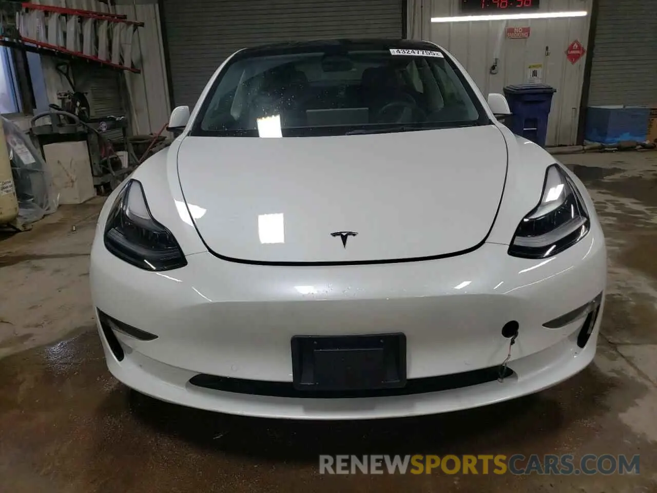 5 fotografías del automóvil dañado 5YJ3E1EB5NF334516 TESLA MODEL 3 2022