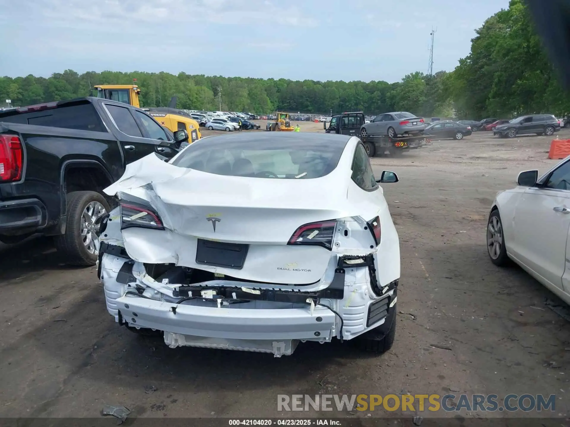 15 fotografías del automóvil dañado 5YJ3E1EB5NF349078 TESLA MODEL 3 2022