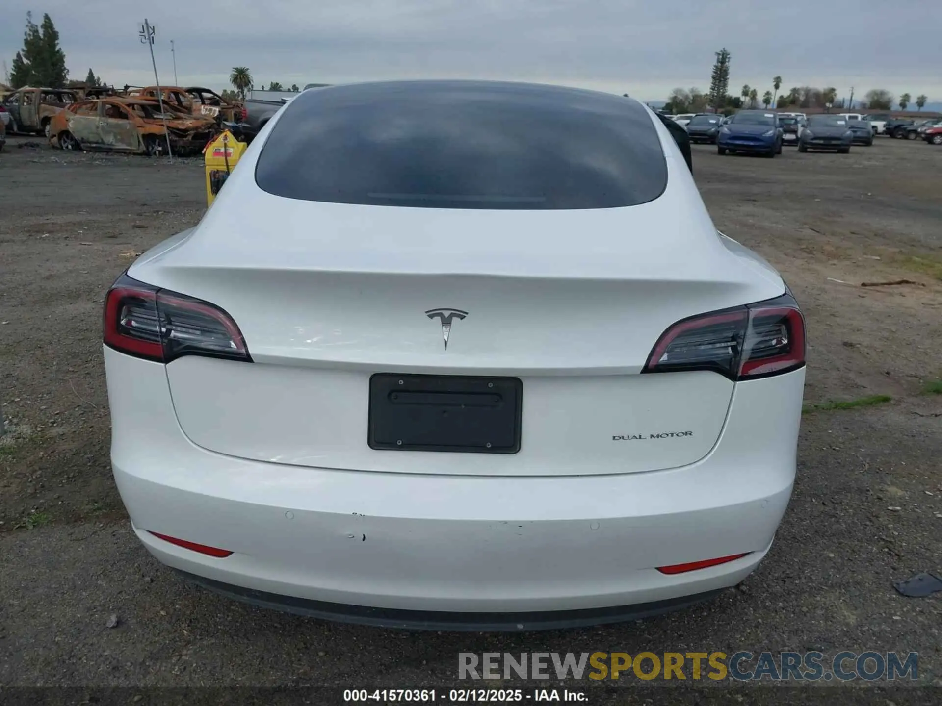 15 fotografías del automóvil dañado 5YJ3E1EB5NF364678 TESLA MODEL 3 2022